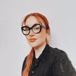 A profile image of Emi Suárez Azar